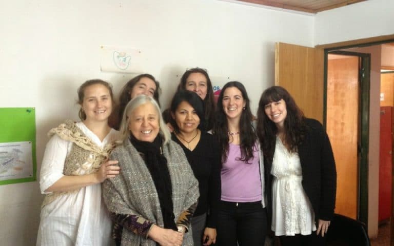 Fundación Isha, compartiendo con los niños de fundación Juanito Queremos compartir la labor que estamos llevando a cabo en la Fundación Juanito, donde se les enseña las facetas a los niños que viven a