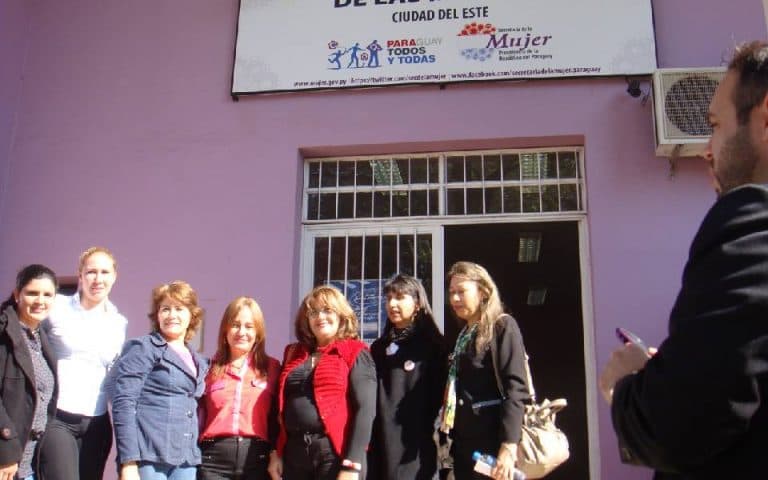 Fundación Isha Paraguay – Plan de Servicio Social en Ciudad del Este. Hola Annie, Una hermosa experiencia comenzar el plan de servicio social en Ciudad del Este, en Paraguay… comenzamos con la defenso