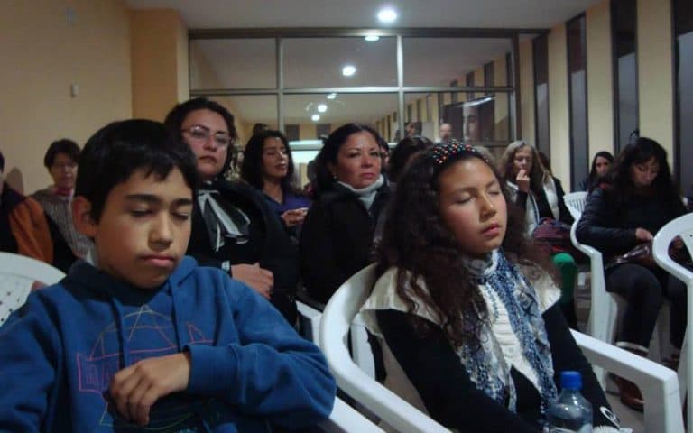 Sistema Isha Chile – Primera Reunión de Apoyo Gratuita y Seminario para Niños Después del maravilloso seminario – intensivo con Isha este 8 y 9 de Junio en Santiago de Chile, la Fundación Isha organiz