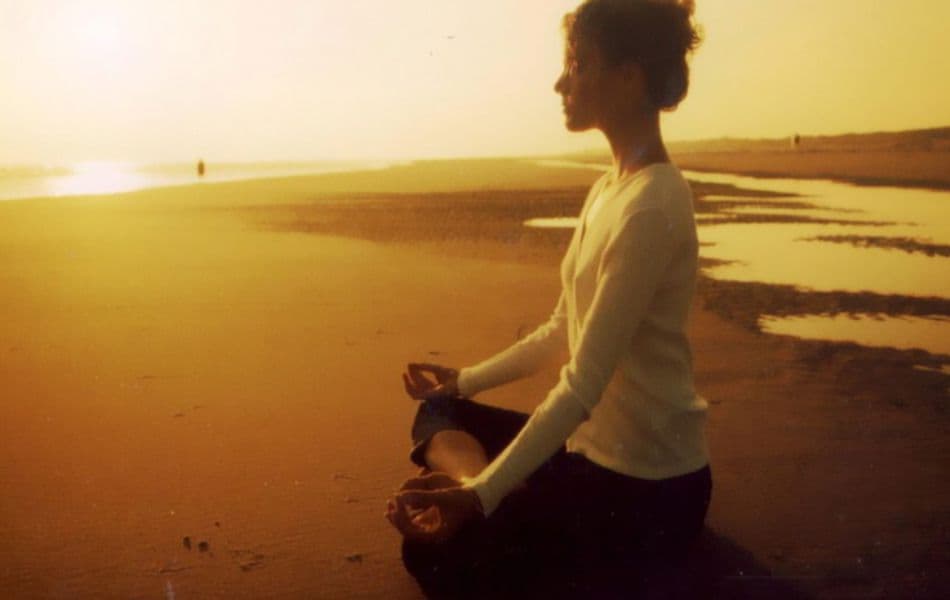 By bringing our attention completely to the present, we naturally anchor ourselves in love-consciousness, that beautiful inner experience of peace, silence, love, and depth.