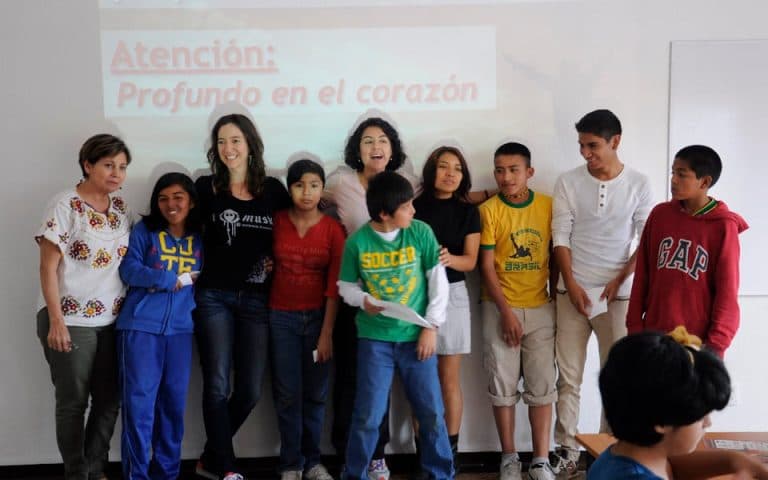 Los facilitadores y estudiantes de la Fundación Isha en Mexico DF están haciendo una labor hermosa en las Aldeas Infantiles SOS México. Han enseñado el Sistema Isha de manera gratuita a decenas de niñ