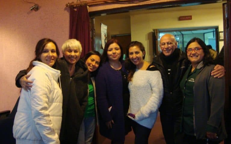 Isha – Maravillosa actividad en Quillota El 28 de Mayo tuvimos la dicha de concurrir al Colegio Cumbres de Boca, donde 12 profesores aparte de la Directora Violeta Argel, practican el Sistema Isha. El