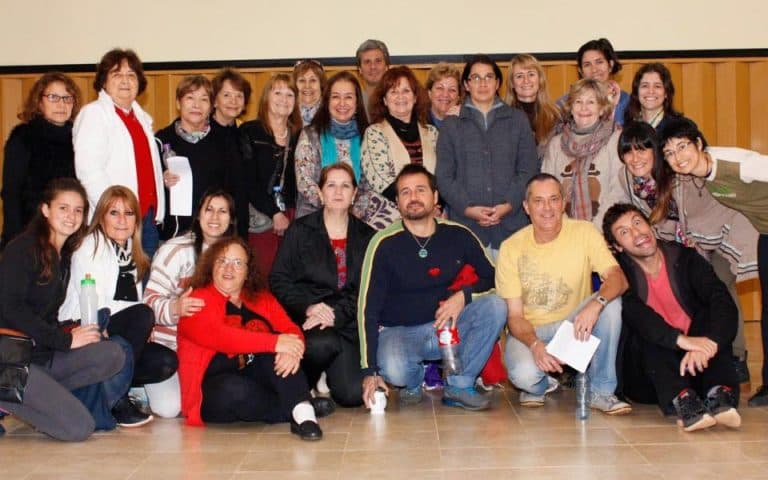 Fundación Isha Argentina, Misiones. Hogar de Santa Teresa Poder describir el compromiso de los misioneros con el Hogar de Santa Teresa, con las niñas que hoy inspiran a toda la escuela, un testimonio