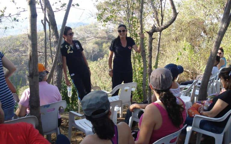 Atestiguando con Isha en Manzanillo – México – 8 al 14 de Julio Felices estamos los maestros de México preparando el Megaintensivo Atestiguando con Isha en La Naturaleza, en nuestro hermoso centro de