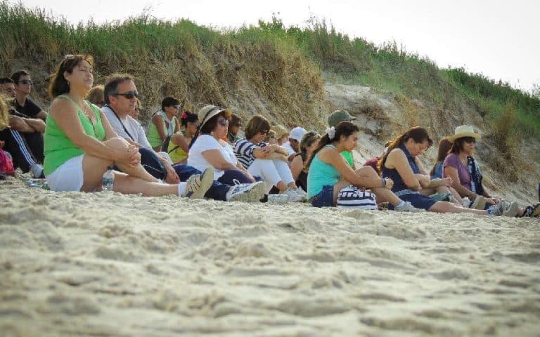 Nuevo Megaintesivo y Atestiguando en «La I» Uruguay. Queremos compartir con ustedes imágenes fresquitas de este Megaintensivo que acaba de empezar en Uruguay, nuevamente Isha está compartiendo con tod