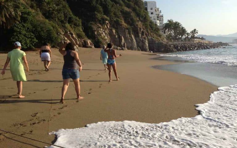 Intensivo de un mes en la I México – Manzanillo.Mi querida Annie: A casi dos semanas de haber comenzado el programa de un mes de autoconocimiento y sanación, con Bety y commigo, y con el apoyo de Dori