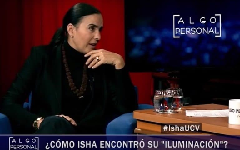 Entrevista a Isha en “Algo Personal”, con el “Pollo Valdivia” – Chile