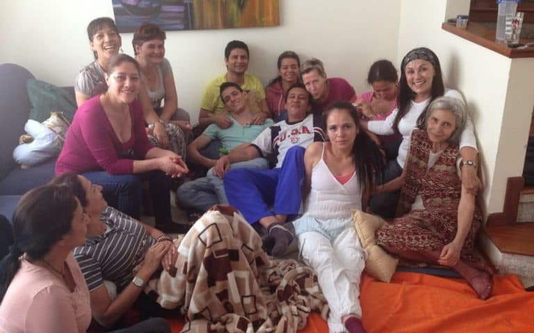 Sistema Isha Colombia – Grupo de Estudiante en Medellín