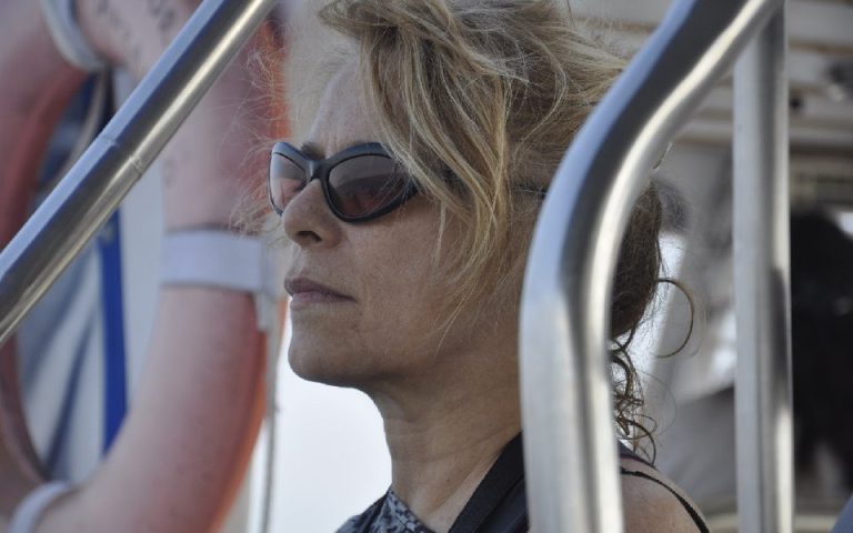 Momentos del atestiguando en el mar con Isha